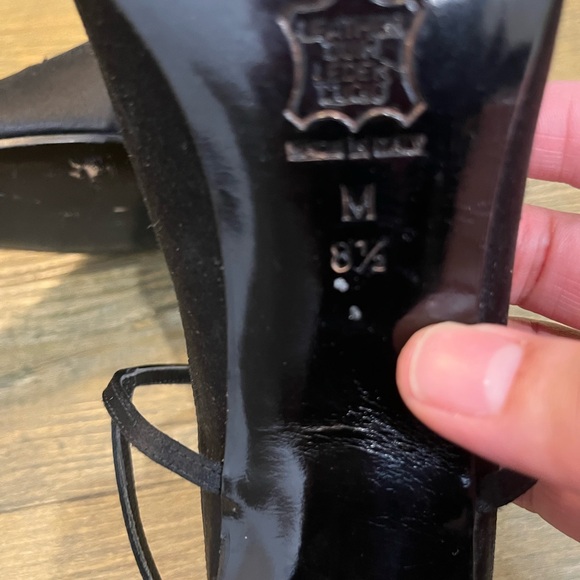Vera Wang Vintage Black Satin Strappy Rounded Pointy Toe Heels Sz. 8.5 - Picture 9 of 10